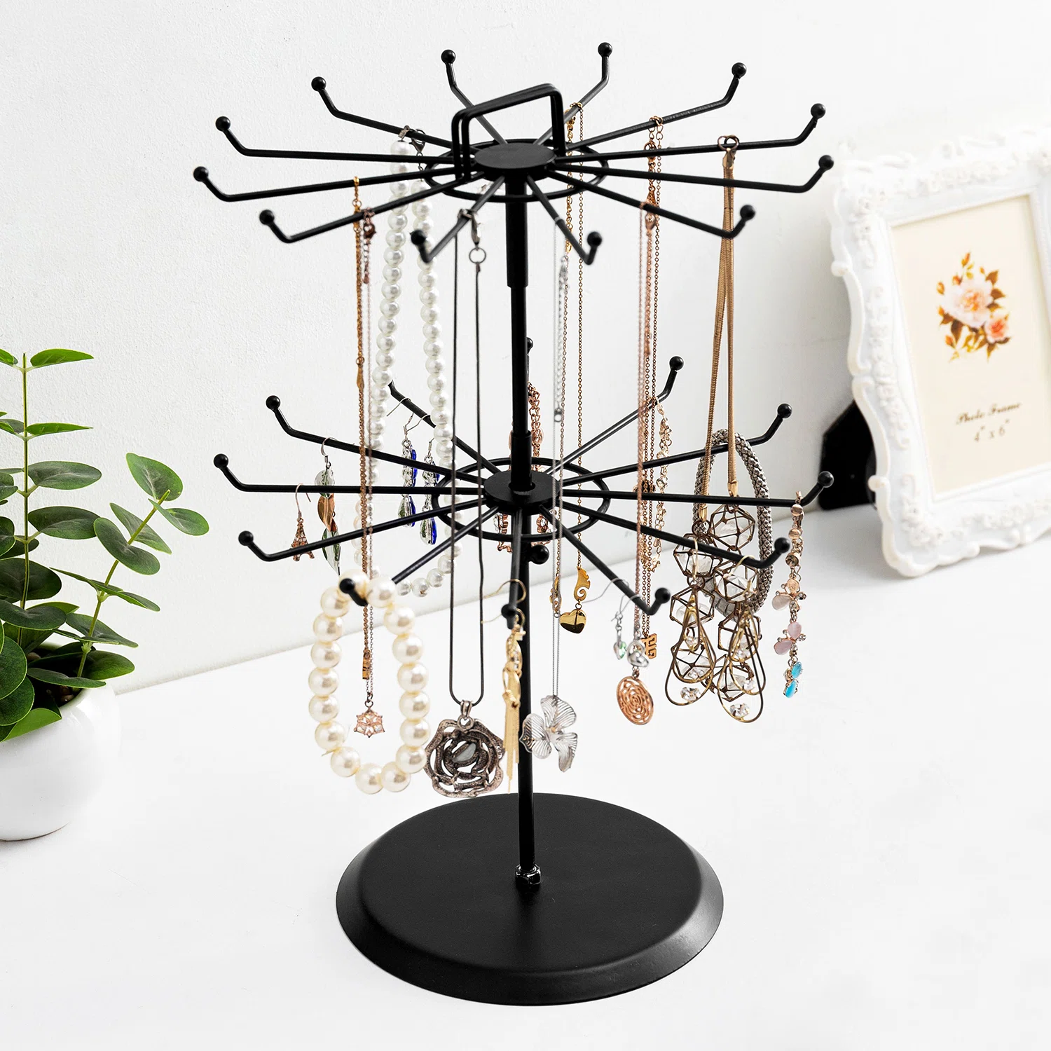 What Makes a Rotating Display Stand Out
